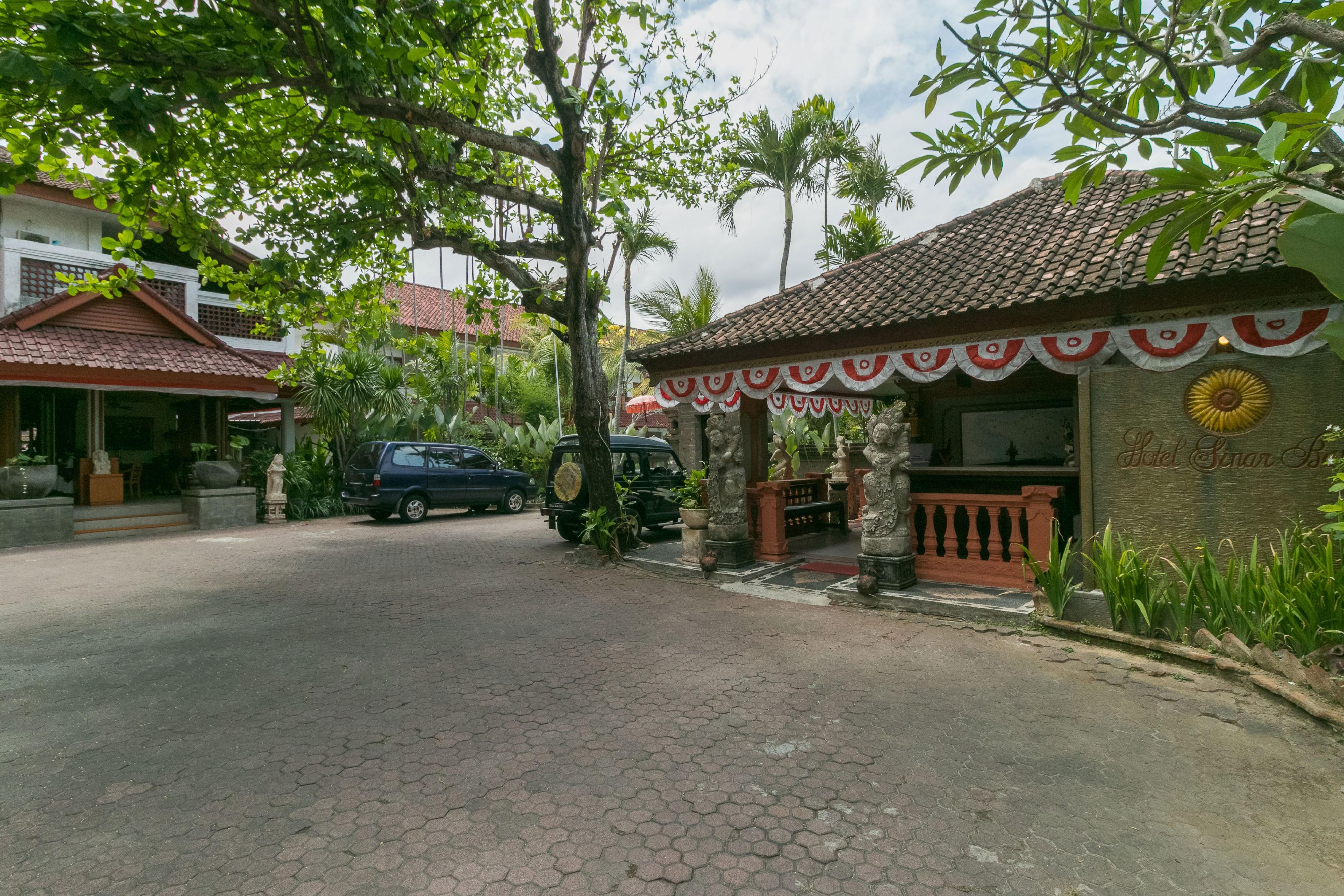 Hotel Sinar Bali Legian Buitenkant foto